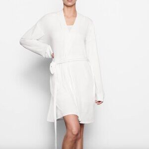 Skims Soft Lounge Robe in Marble